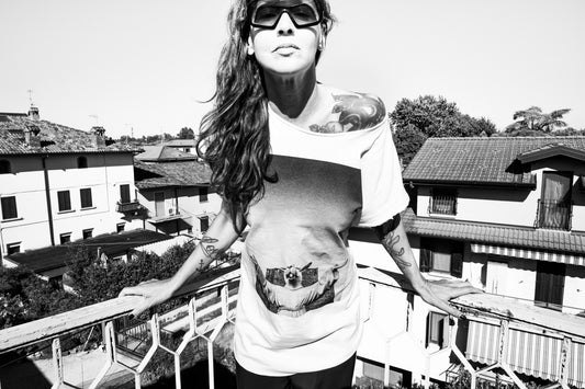 Bianconiglio 2.0 - Heavyweight Unisex Crewneck T-shirt | Gildan® 5000